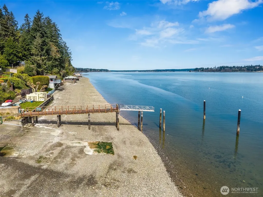 2121 Beverly Beach Drive NW Olympia WA 98502