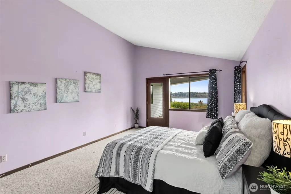 2121 Beverly Beach Drive NW Olympia WA 98502