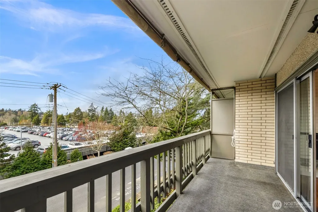 2500 81st Avenue SE Mercer Island WA 98040