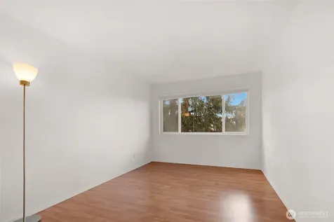2500 81st Avenue SE Mercer Island WA 98040