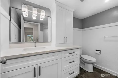 2500 81st Avenue SE Mercer Island WA 98040
