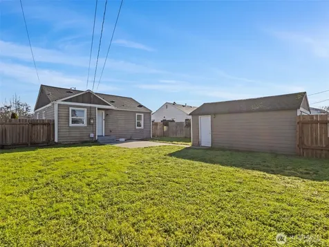 6802 S Oakes Street Tacoma WA 98409