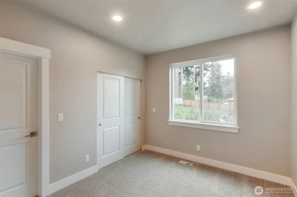 4940 Johnson Street NW Bremerton WA 98311