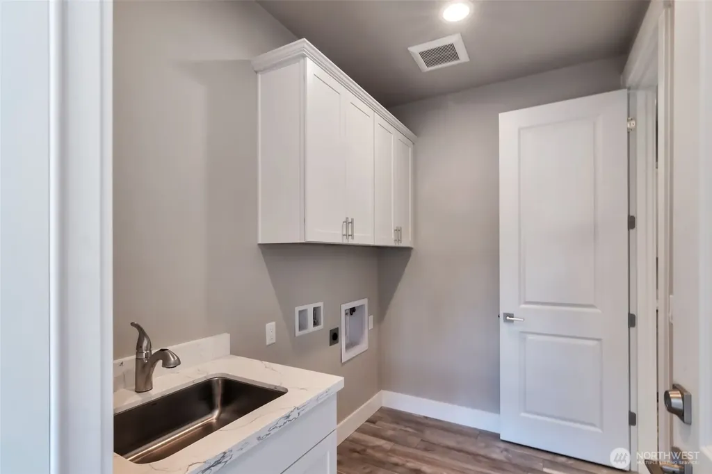4940 Johnson Street NW Bremerton WA 98311