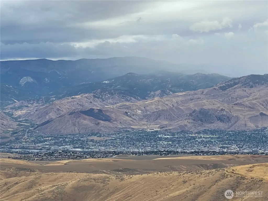 2025 Cougar Ridge Road East Wenatchee WA 98802