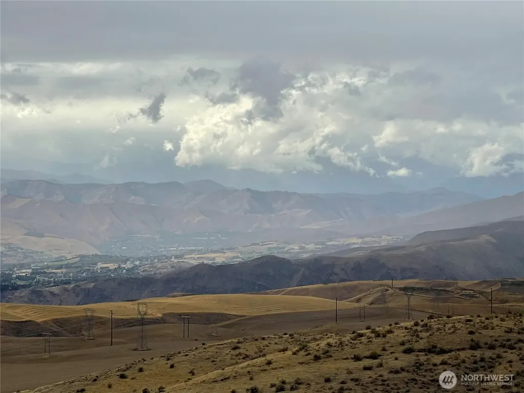 2025 Cougar Ridge Road East Wenatchee WA 98802