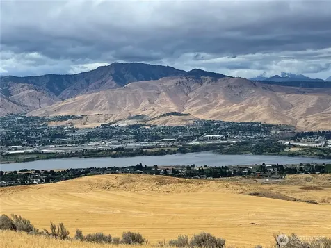 2025 Cougar Ridge Road East Wenatchee WA 98802