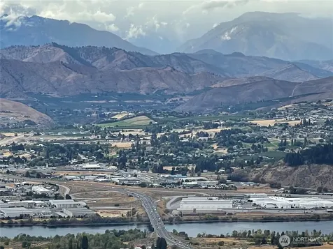 2025 Cougar Ridge Road East Wenatchee WA 98802