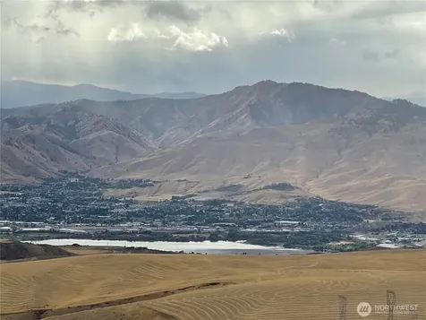 2025 Cougar Ridge Road East Wenatchee WA 98802