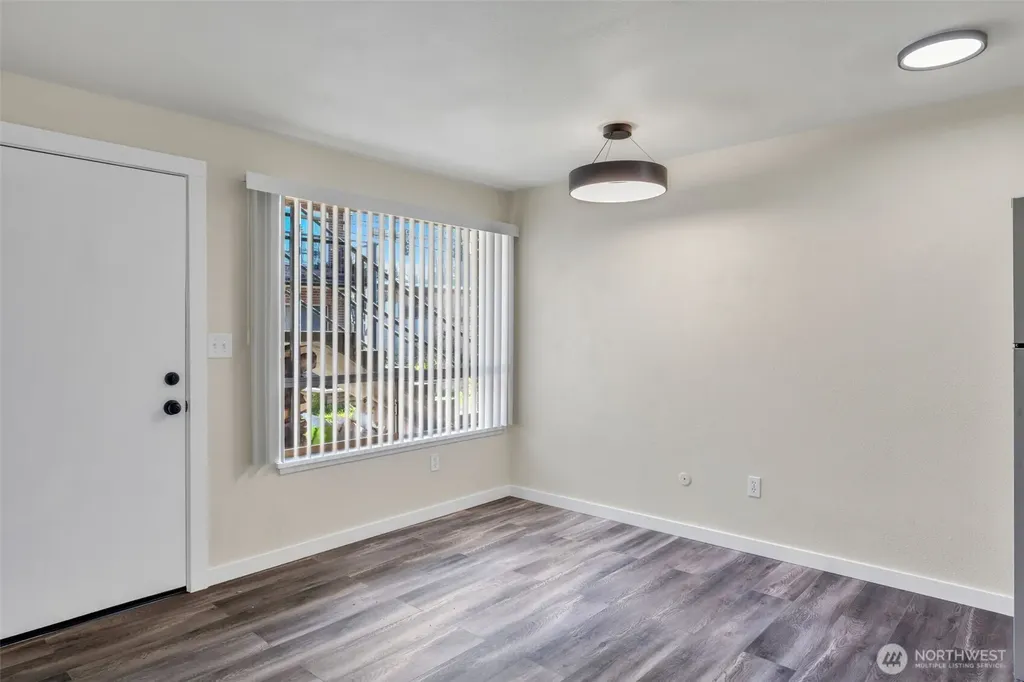 748 S Cloverdale Street Seattle WA 98108