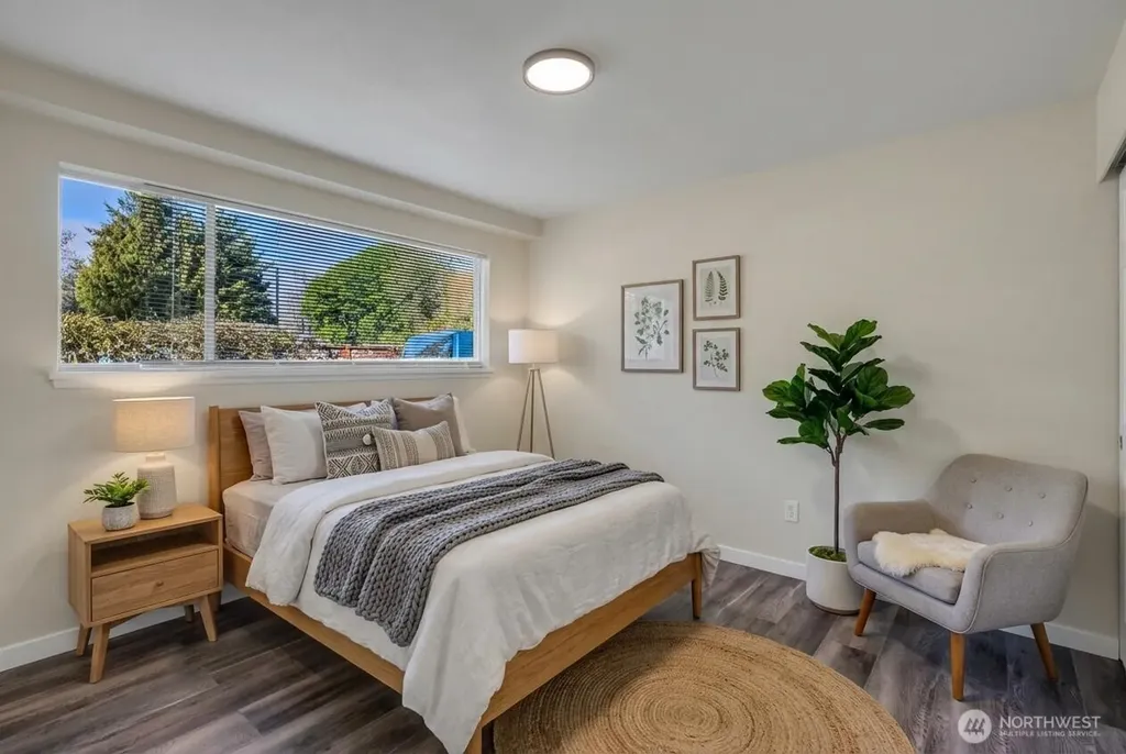 748 S Cloverdale Street Seattle WA 98108