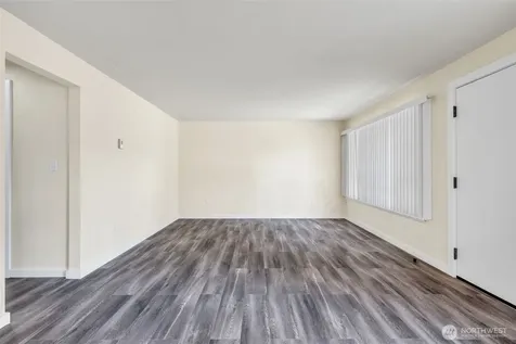 748 S Cloverdale Street Seattle WA 98108