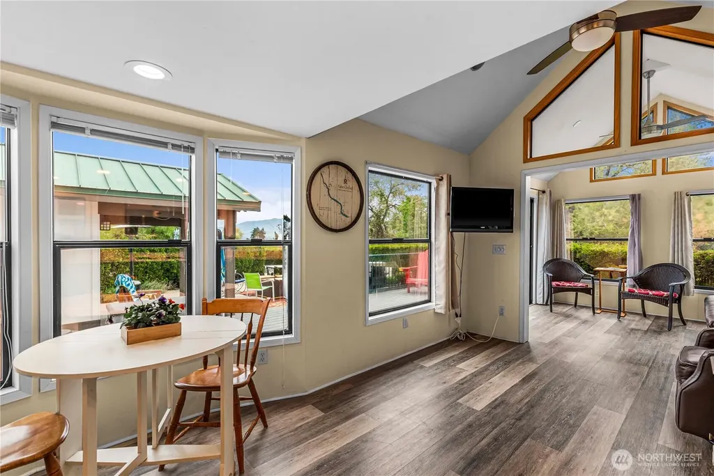 1000 Sr 150 Manson WA 98831
