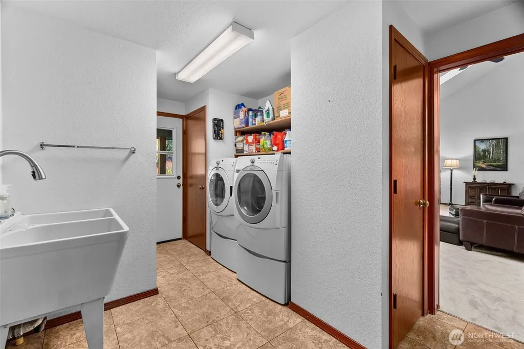 7842 Diagonal Road SE Olympia WA 98501