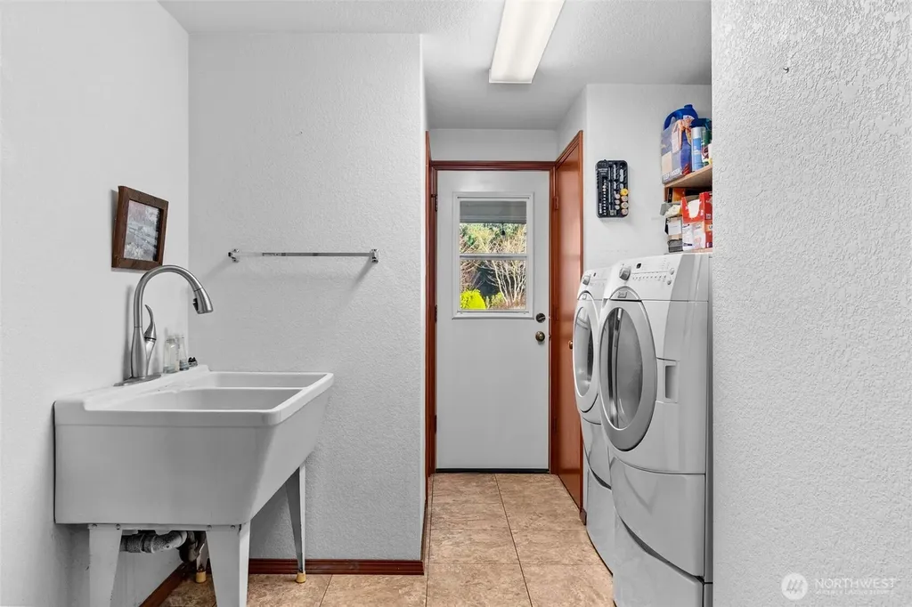7842 Diagonal Road SE Olympia WA 98501