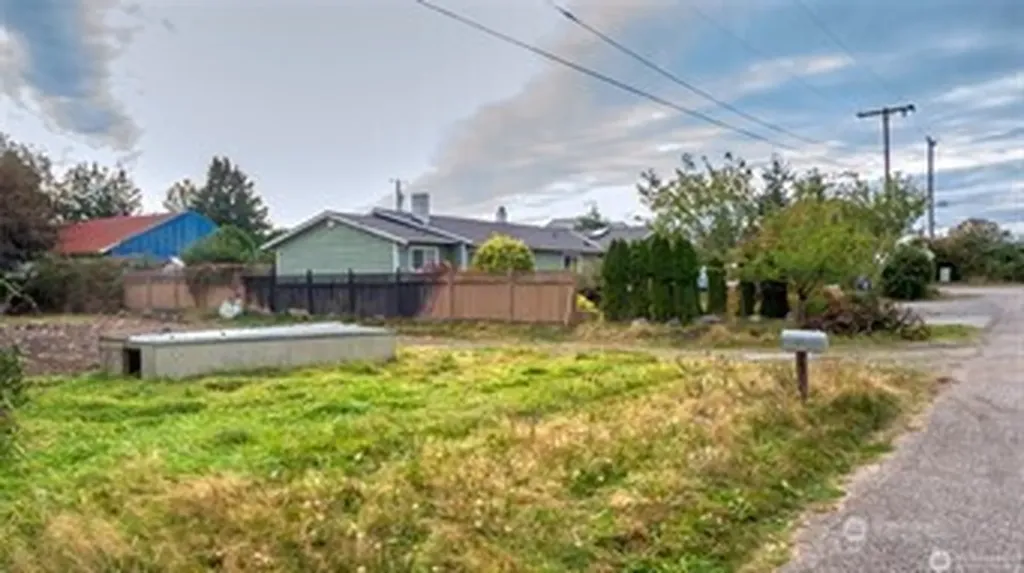 1361 Peltier Drive Point Roberts WA 98281