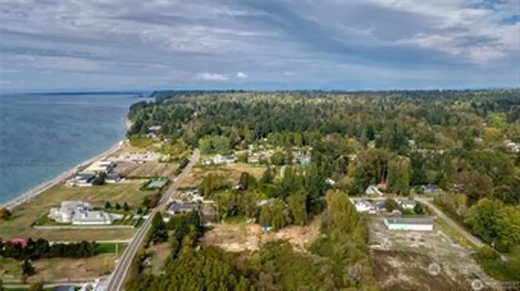 1361 Peltier Drive Point Roberts WA 98281