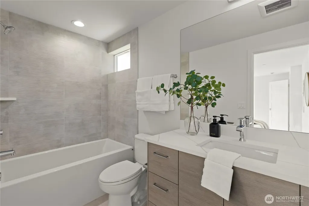 8303 12th Avenue NW Seattle WA 98117