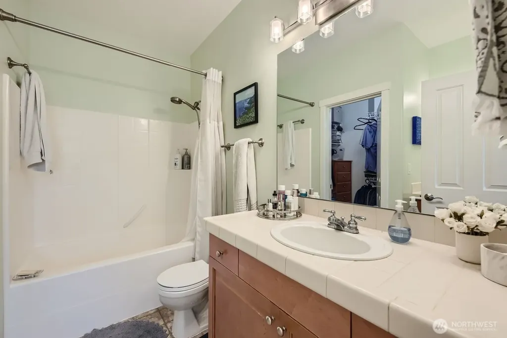 1855 Trossachs Blvd SE Sammamish WA 98075