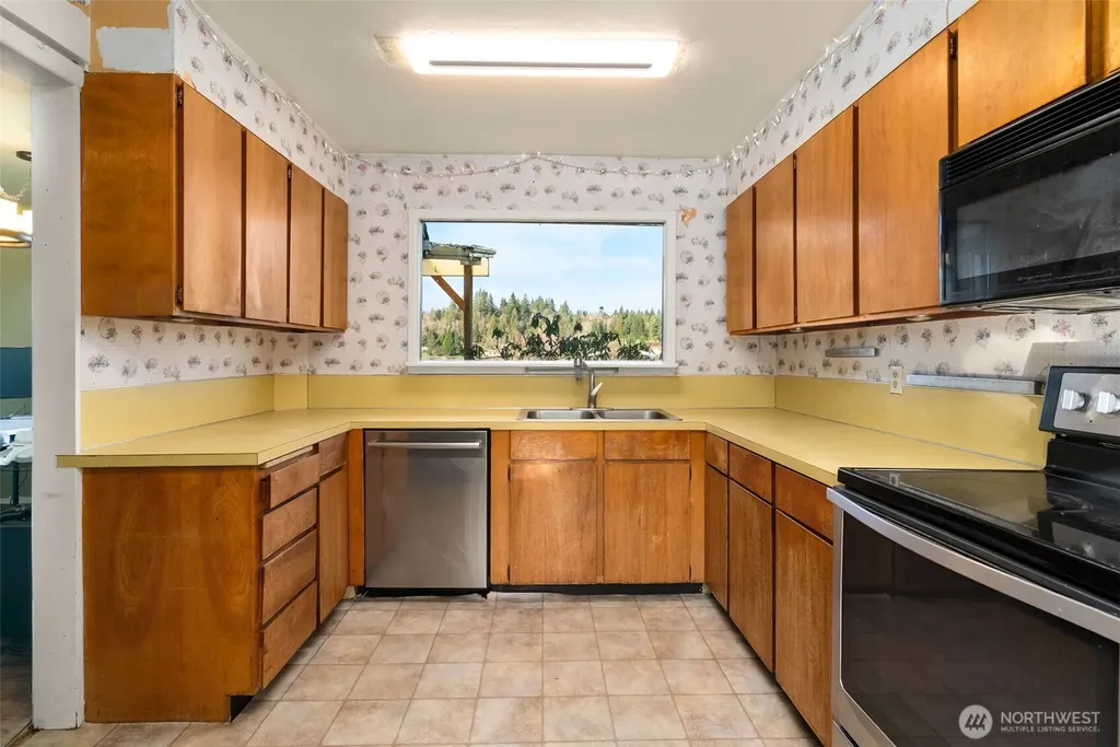 370 SE Whitecap Alley Shelton WA 98584