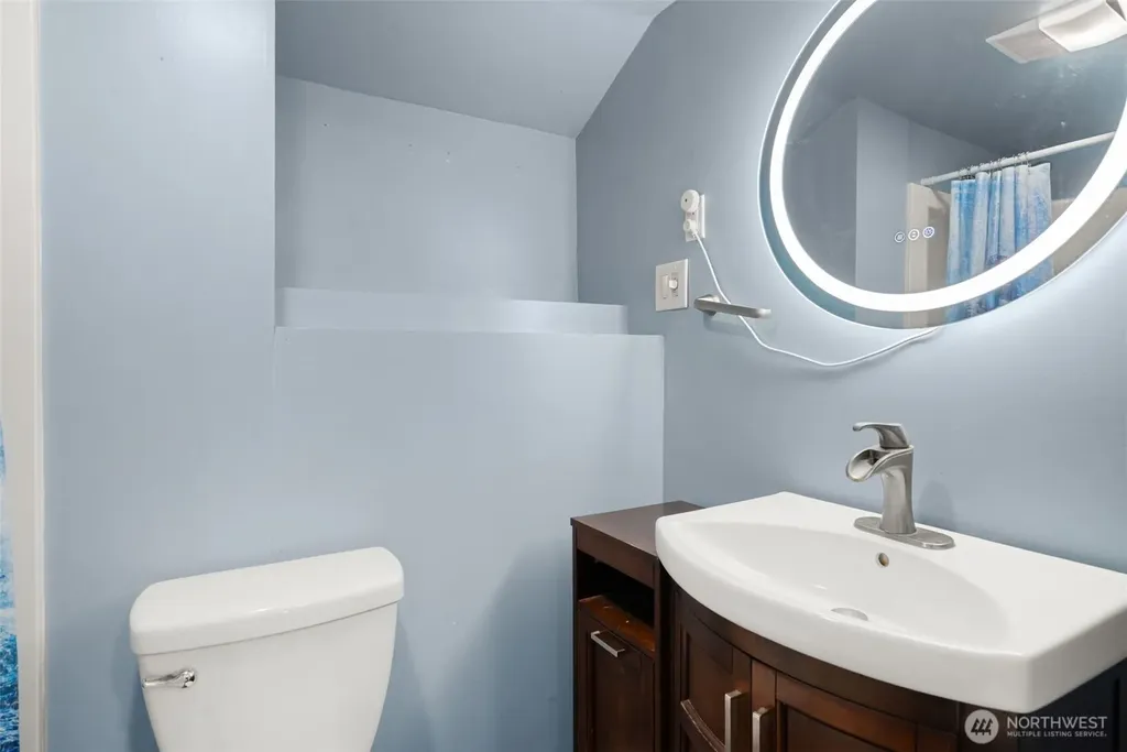 370 SE Whitecap Alley Shelton WA 98584