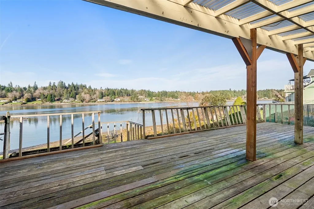 370 SE Whitecap Alley Shelton WA 98584