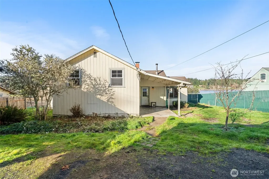 370 SE Whitecap Alley Shelton WA 98584