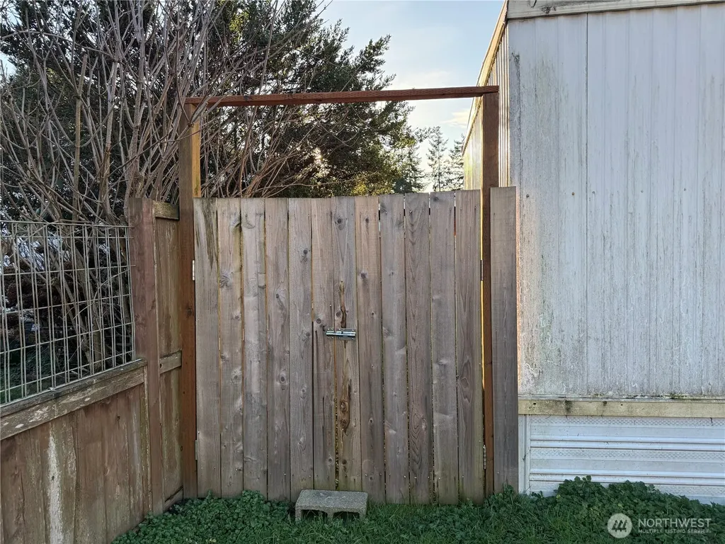 8504 37th Street Ct E Puyallup WA 98371