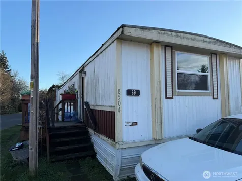 8504 37th Street Ct E Puyallup WA 98371