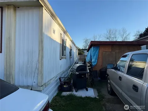 8504 37th Street Ct E Puyallup WA 98371