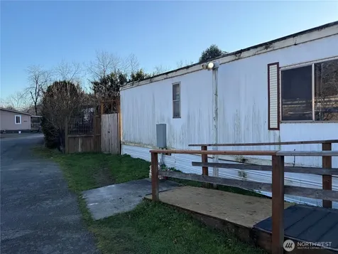 8504 37th Street Ct E Puyallup WA 98371