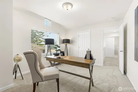 2017 NE 24th Place Renton WA 98056