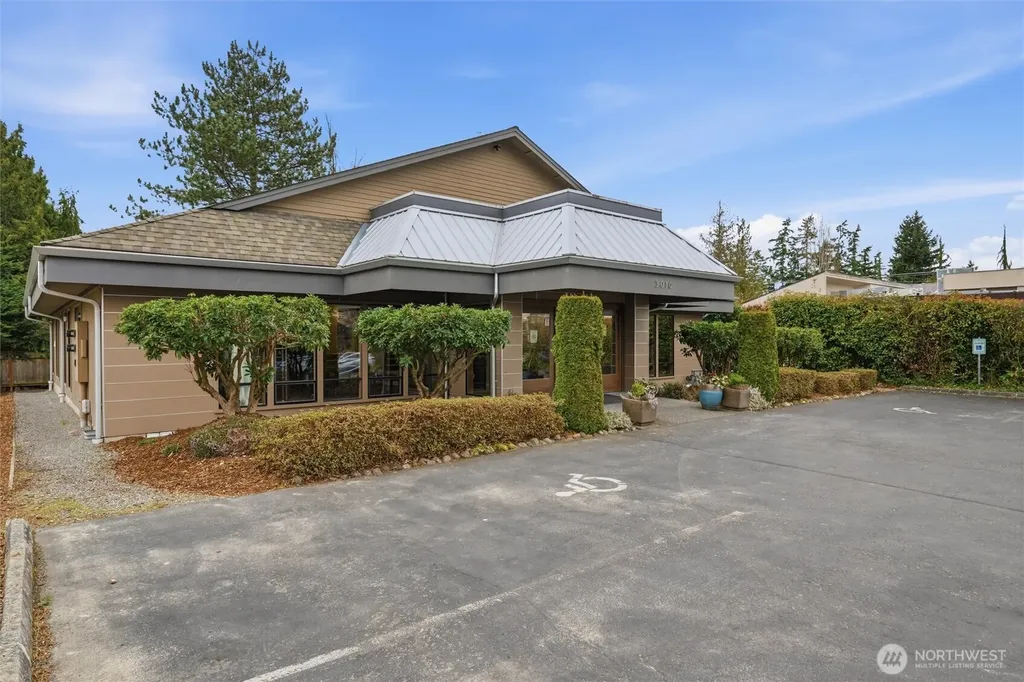 3010 Squalicum Parkway Bellingham WA 98225