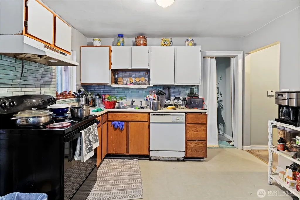 12206 1st Avenue S Seattle WA 98168