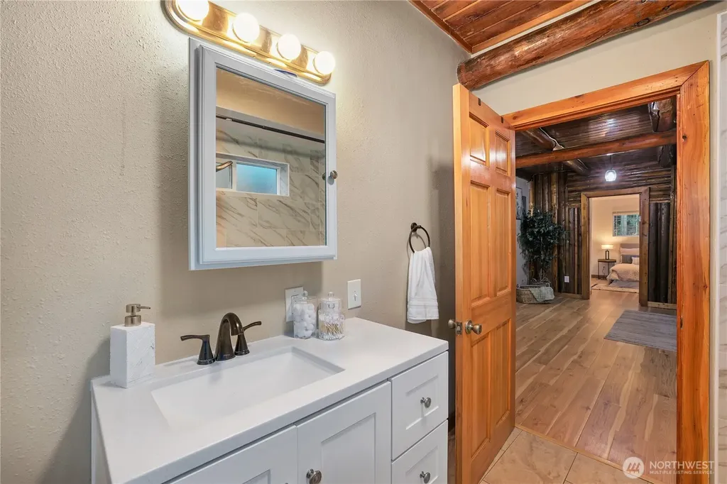 7217 SE Scomanov Lane Olalla WA 98359