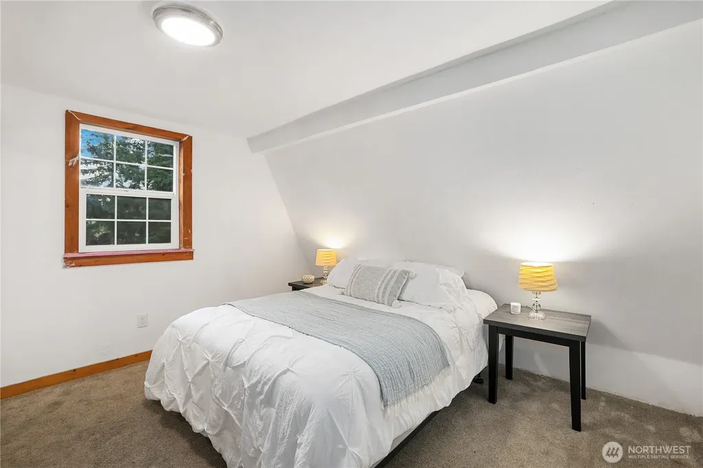 7217 SE Scomanov Lane Olalla WA 98359