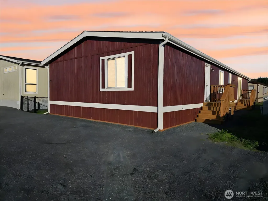 165 Nix Lane Centralia WA 98531