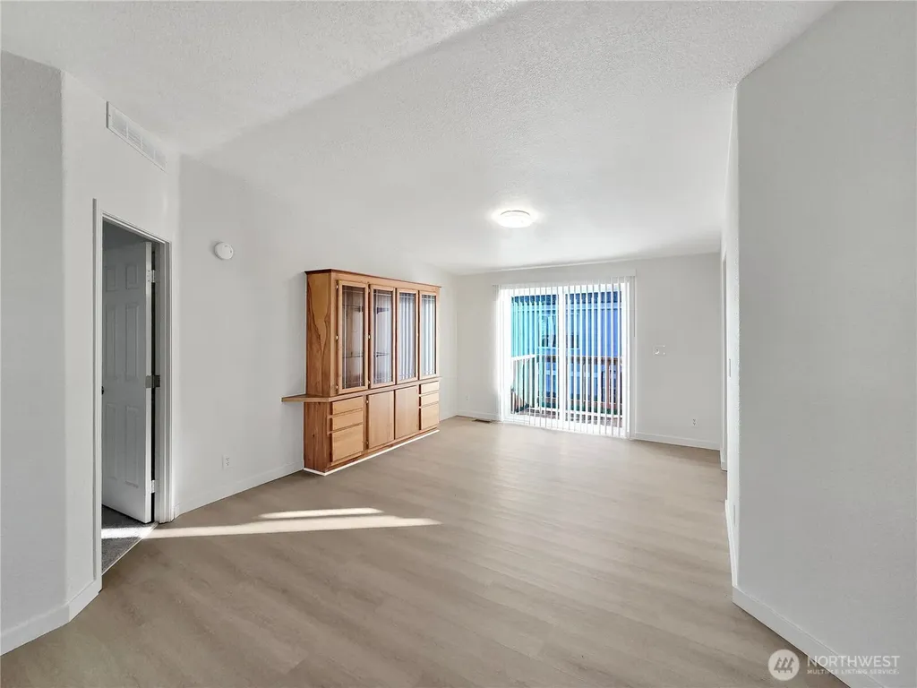 165 Nix Lane Centralia WA 98531