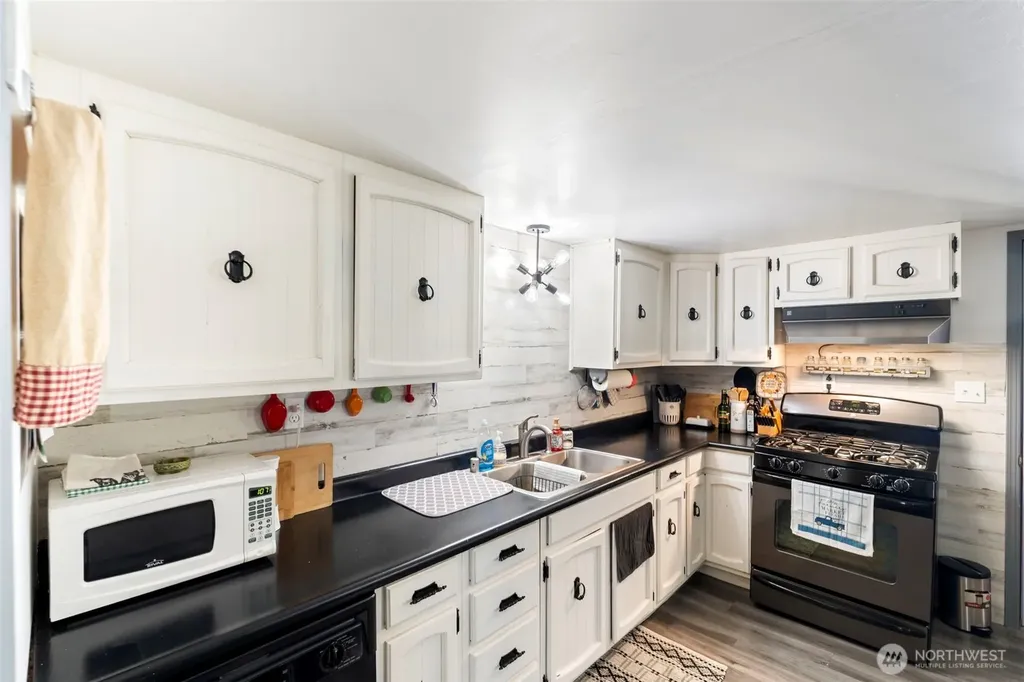209 Drews Prairie Road Toledo WA 98591