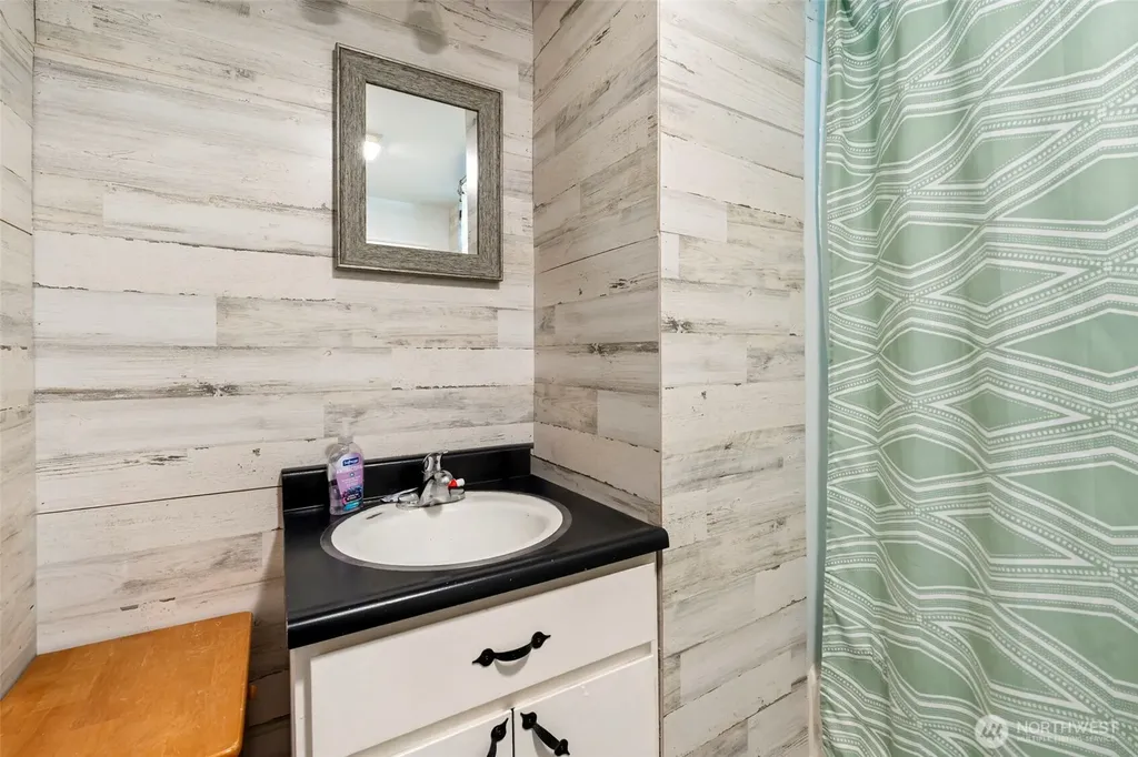 209 Drews Prairie Road Toledo WA 98591