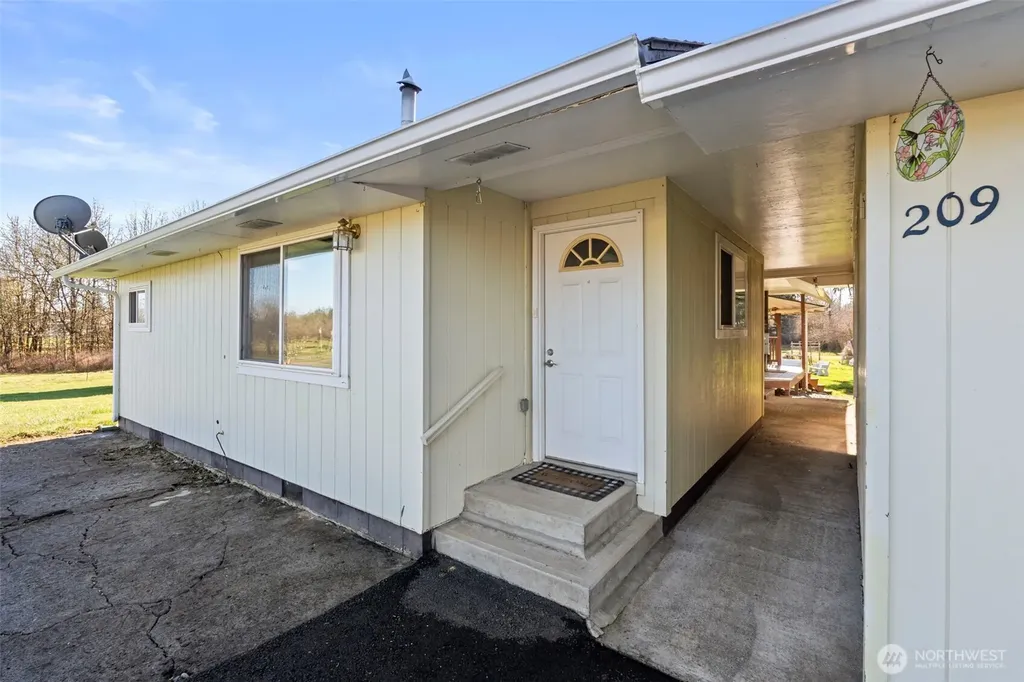 209 Drews Prairie Road Toledo WA 98591