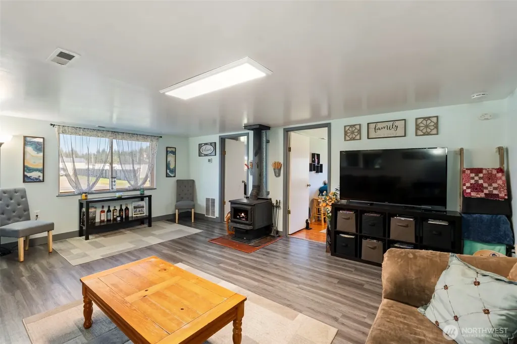 209 Drews Prairie Road Toledo WA 98591