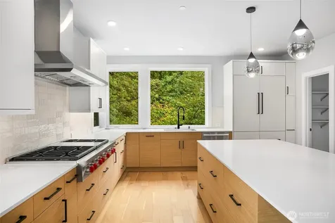 13105 SE 19th Court Bellevue WA 98005