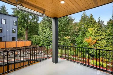 13105 SE 19th Court Bellevue WA 98005