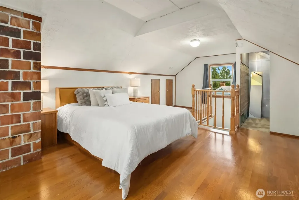 347 NW 52nd Street Seattle WA 98107