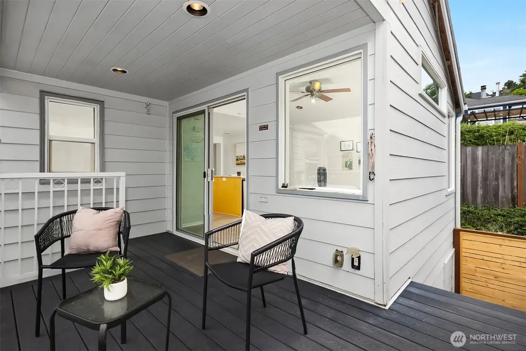 347 NW 52nd Street Seattle WA 98107