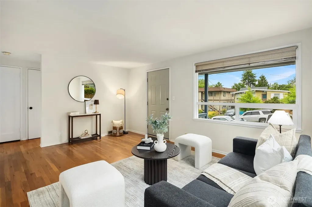 347 NW 52nd Street Seattle WA 98107