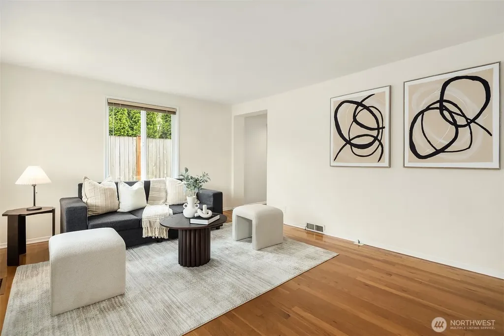 347 NW 52nd Street Seattle WA 98107