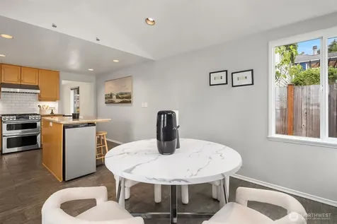347 NW 52nd Street Seattle WA 98107