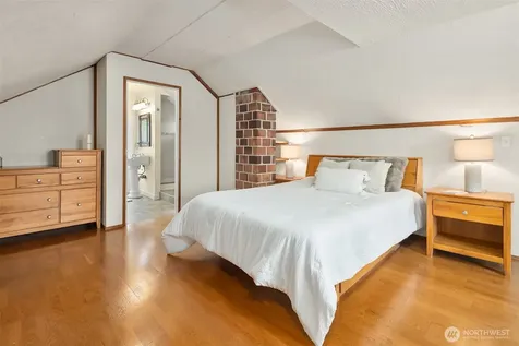 347 NW 52nd Street Seattle WA 98107